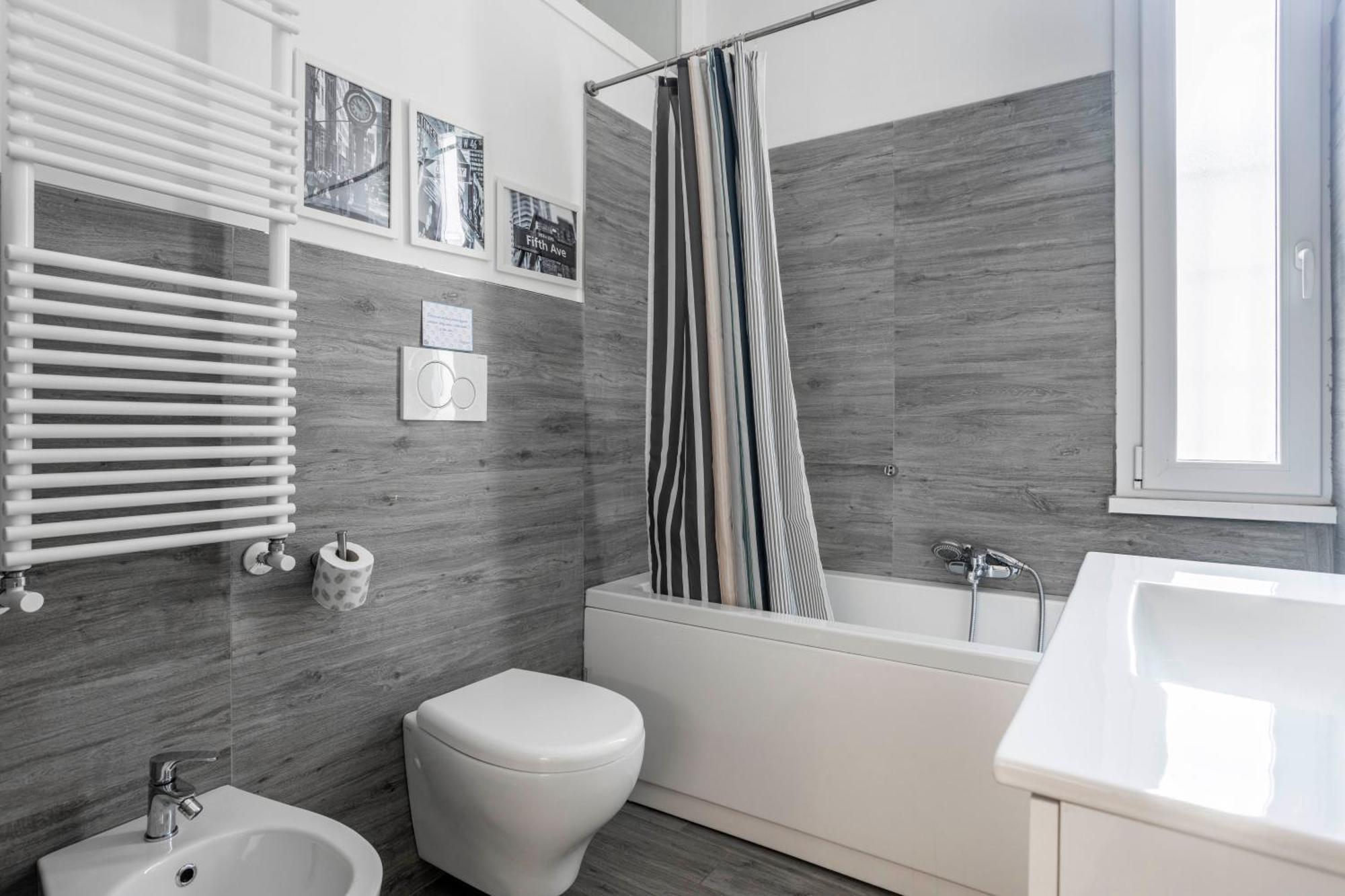 Merulana Deluxe Apartment Rome Bagian luar foto