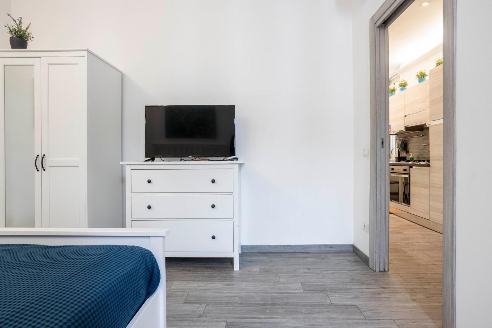 Merulana Deluxe Apartment Rome Bagian luar foto