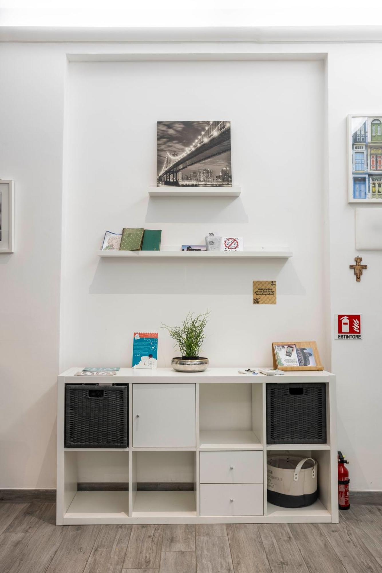 Merulana Deluxe Apartment Rome Bagian luar foto