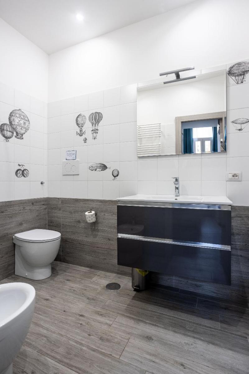 Merulana Deluxe Apartment Rome Bagian luar foto